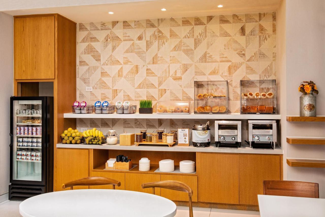 Hotel Fairfield By Marriott Manhattan Times Square Nova York